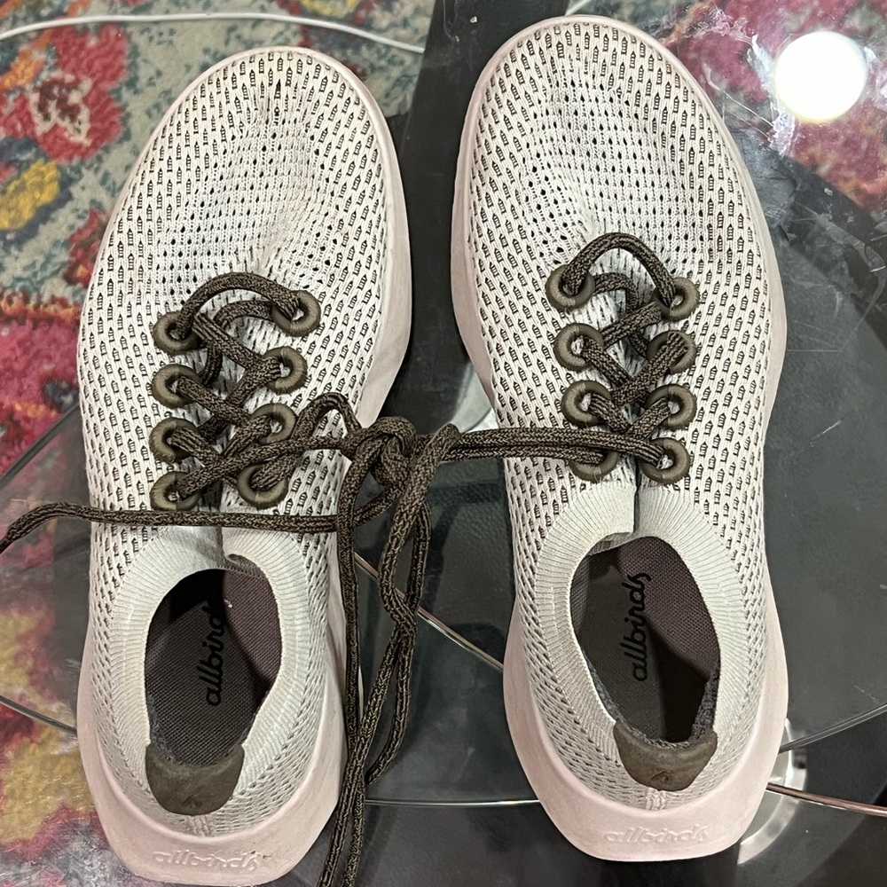 - ALLBIRDS sneakers women size 8 running shoes